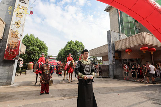 进贤总人口数_进贤张公镇图片