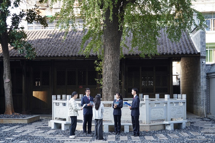 “保护+活化”给千年古树解困