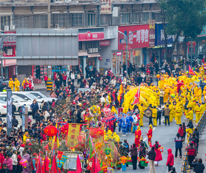 非遗草龙舞起来 九江湖口元宵灯彩调演好戏连台