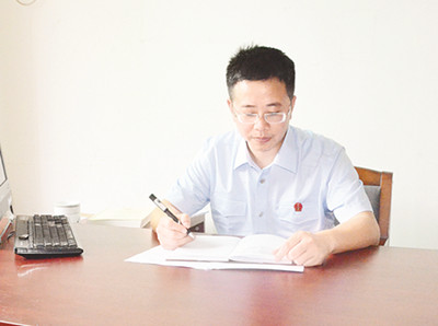 刘建平:让百姓感受公平正义